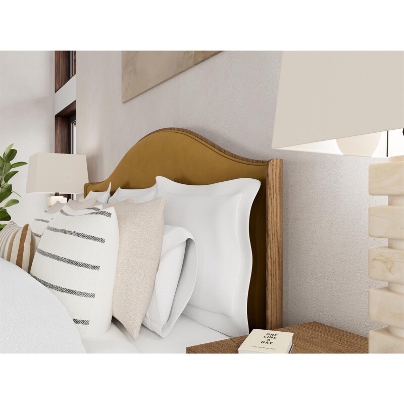 Halbrooke King Upholstered Bed - Image 7